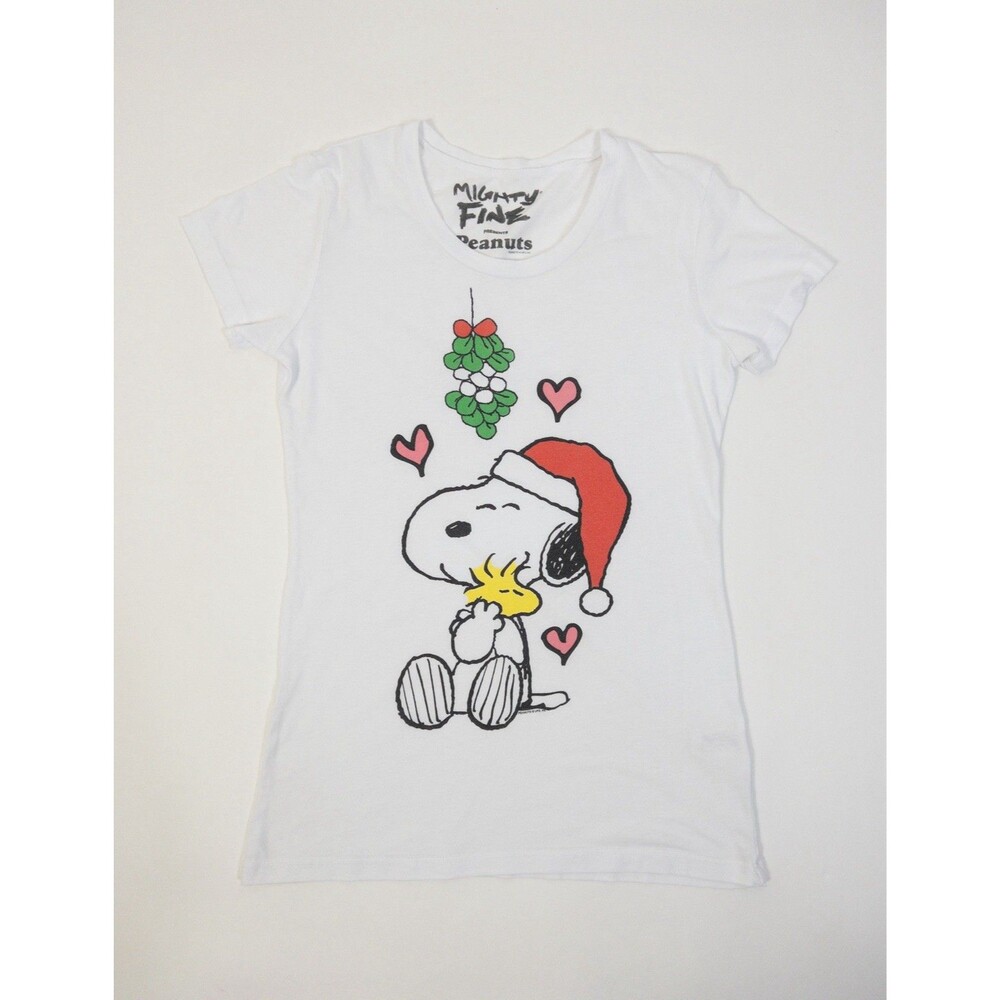 Mighty Fine Presents Peanuts! Love Under The Mistletoe! Women’s Size Medium Tee!